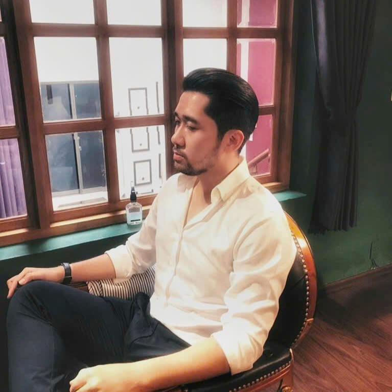 Sơn Râu Brand Strategist